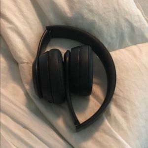 Beats wireless headphones